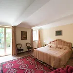 Fiorita Apartment