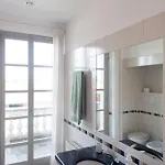 Fiorita Apartment