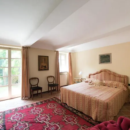 Fiorita Apartment